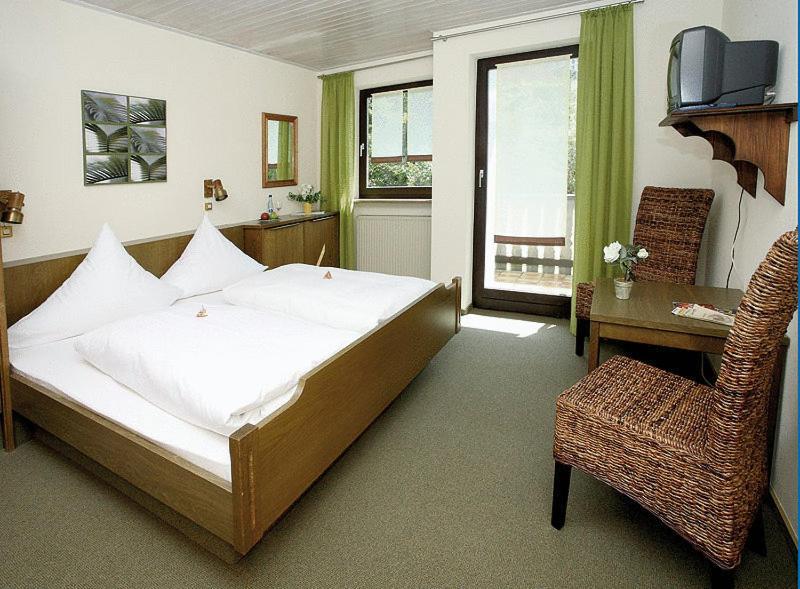 Hotel Landgasthof Wallburg Eltmann Exterior foto